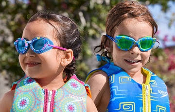 7 Features of the Best Kids Swimming Goggles