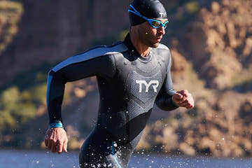 How Should a Triathlon Wetsuit Fit? Complete Guide