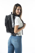 Arena Fast Tote Bag All Black  Swimming Backpacks  Arena