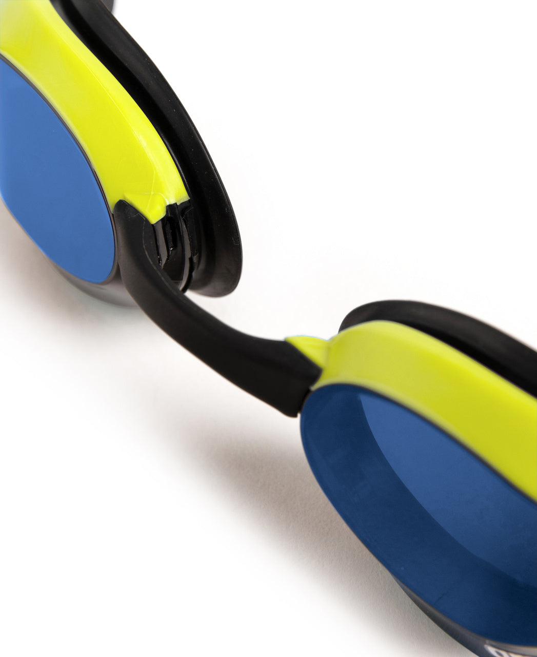 Arena Cobra Ultra Swipe Goggles