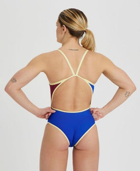 Arena Women's Icons Super Fly Back Panel One Piece Swimsuit  One Piece Swimsuits  Arena