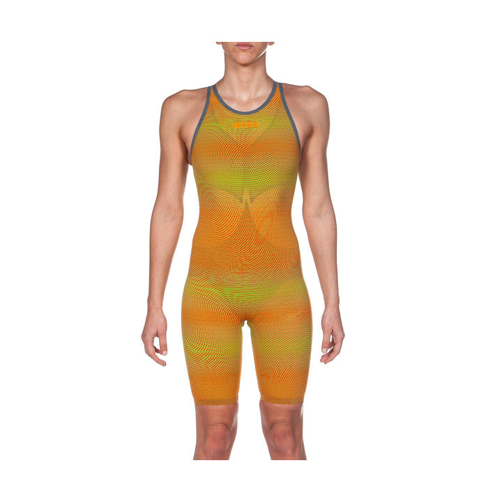 Arena Carbon Air2 Closed Back Kneeskin | Swim2000.com