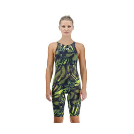 TYR Women's Avictor Closed Back One Piece Swimsuit - Helux    Tyr