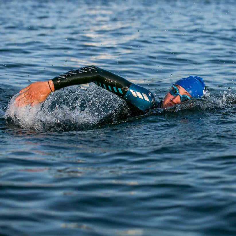 Blueseventy Women's Helix Wetsuit  Women's Triathlon Wetsuits  Blueseventy