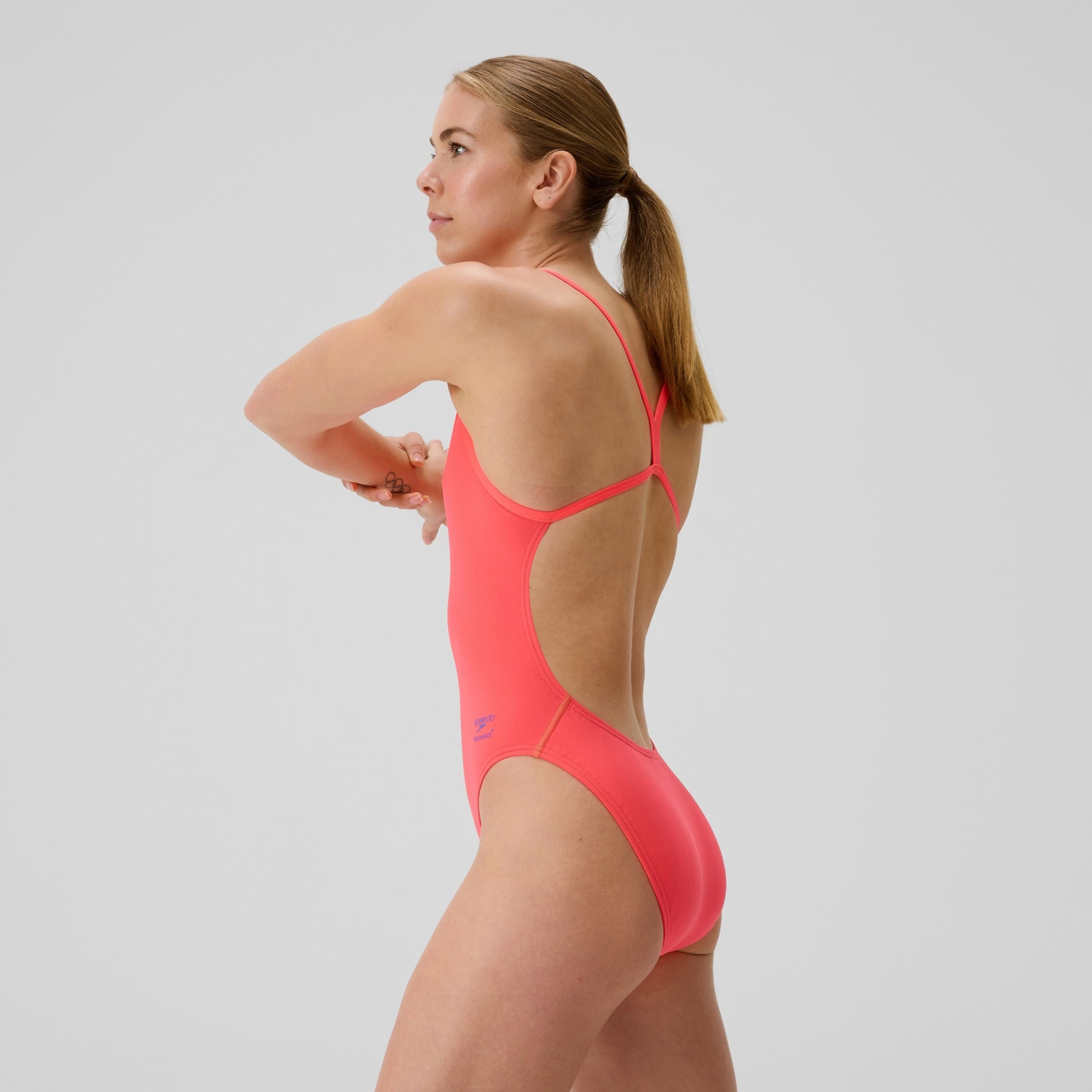 Speedo Women's Solid V-Back One Piece  Competition Swimsuits  Speedo