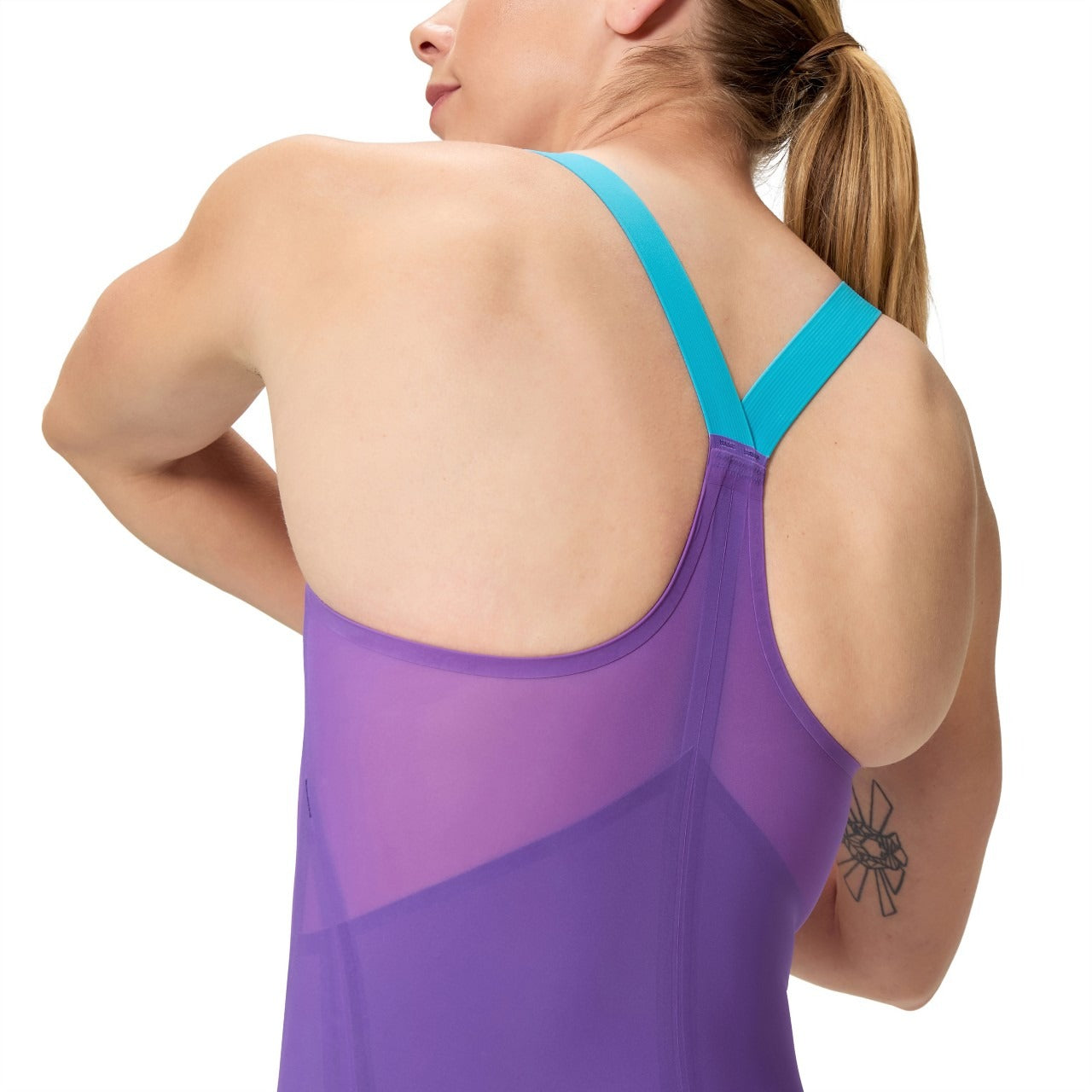 Speedo LZR Valor 2.0 Closedback Kneeskin – Women's USA Tech Suit  Technical Swimsuits  Speedo
