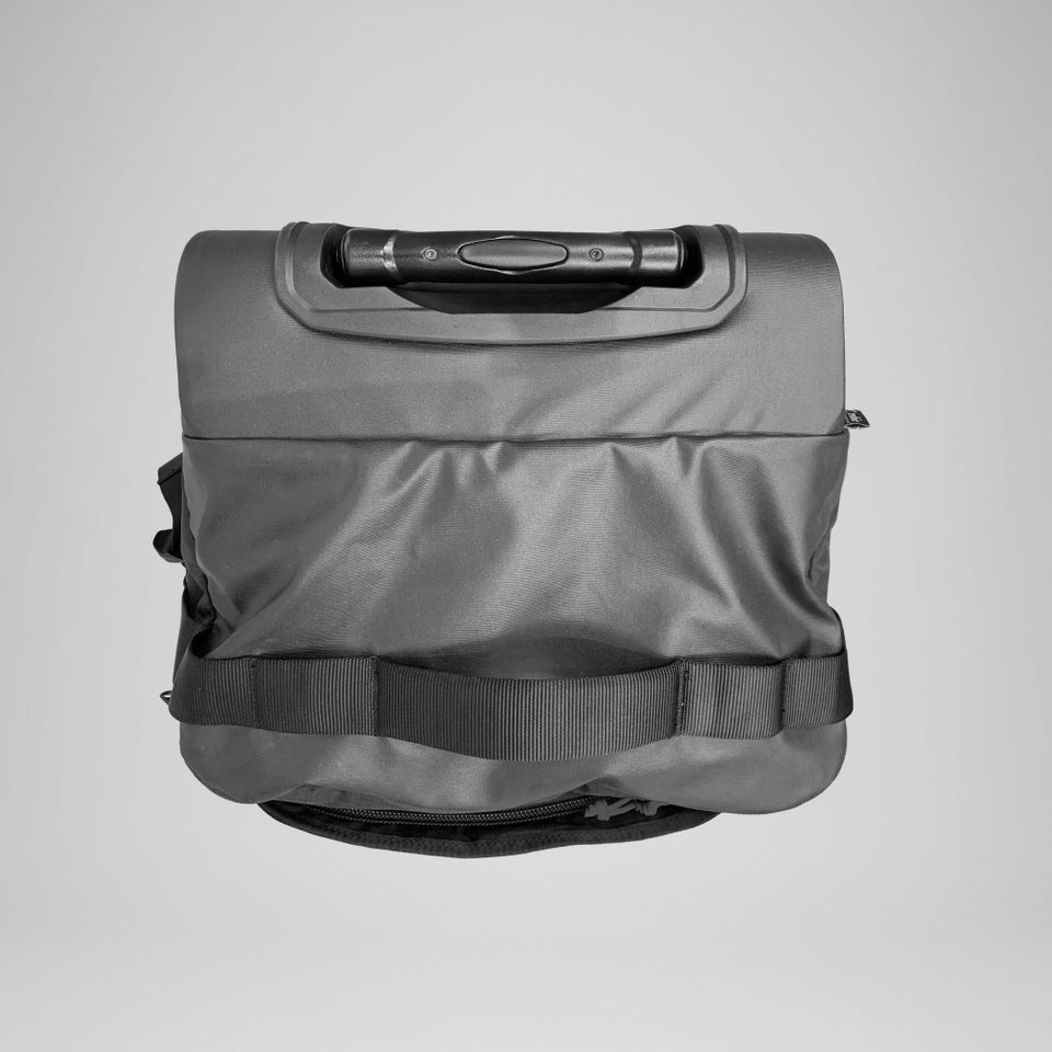 Speedo 100L Pro Travel Bag – Extra Large Wheeled Swim & Travel Duffle