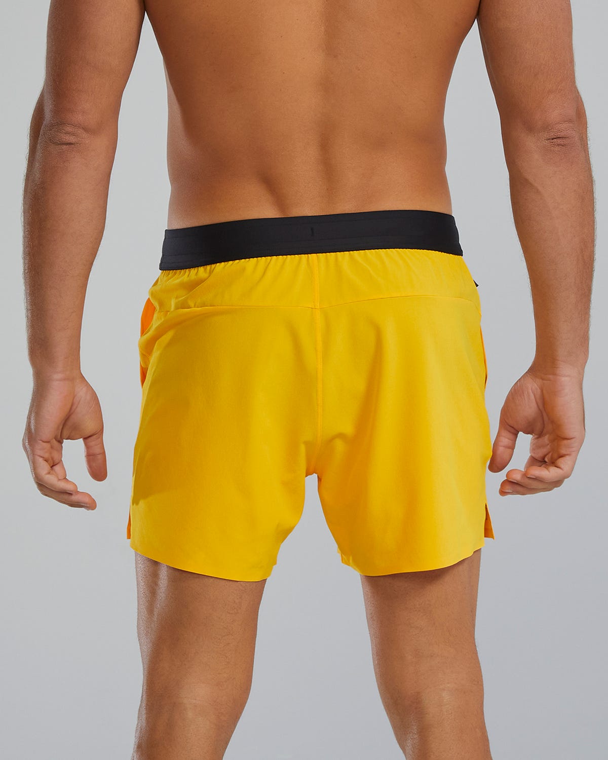 TYR Men's Unbroken 5-Inch Unlined Solid Short  Shorts  Tyr