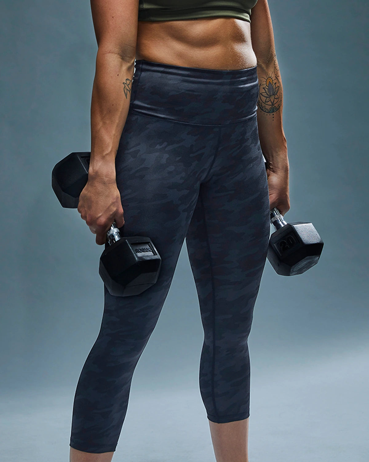 TYR Base Kinetic Women's High-Rise 21 Inch Leggings - Blackout Camo  Tights  Tyr