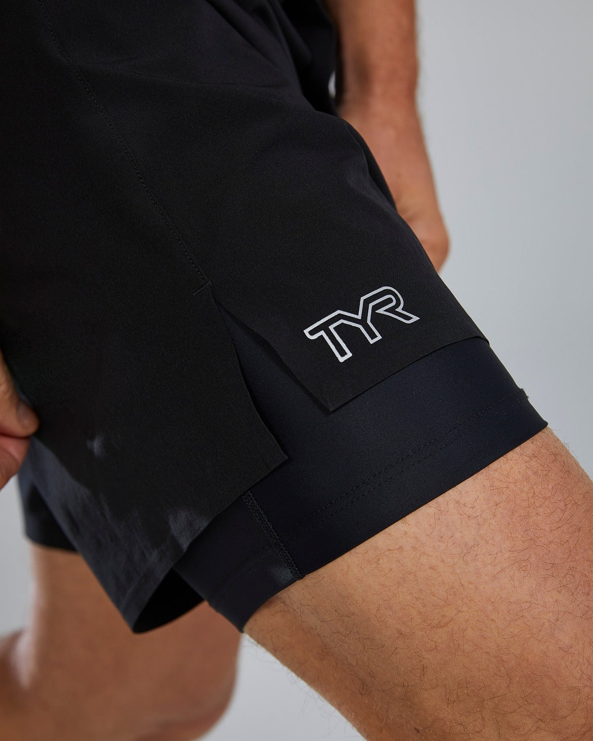 TYR Hydrosphere™ Men's Lined 7" Unbroken Shorts - Solid  Boardshorts  Tyr