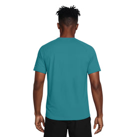 Nike Men’s Essential Short Sleeve Hydroguard  Short Sleeve Rash Guard  Nike
