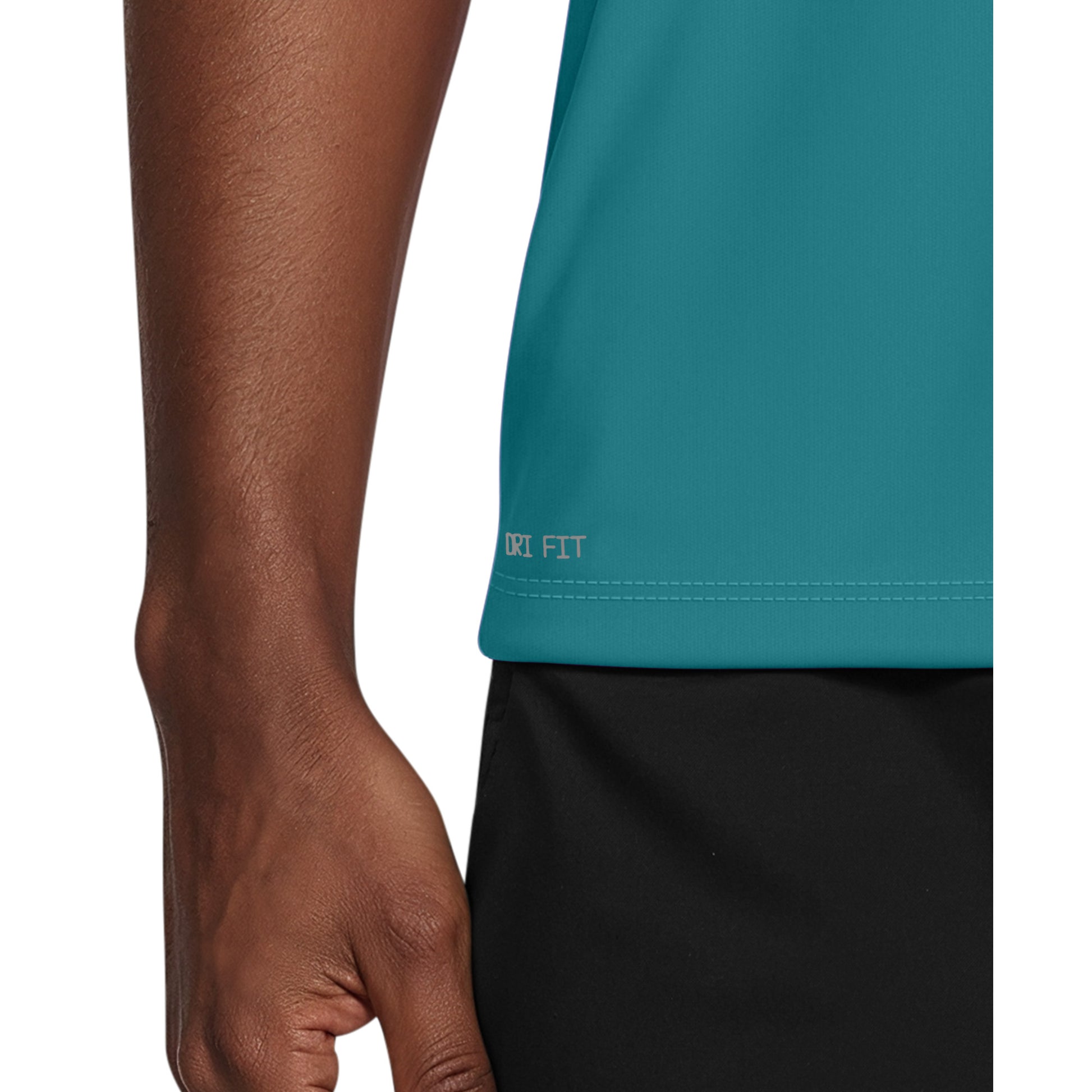 Nike Men’s Essential Short Sleeve Hydroguard  Short Sleeve Rash Guard  Nike