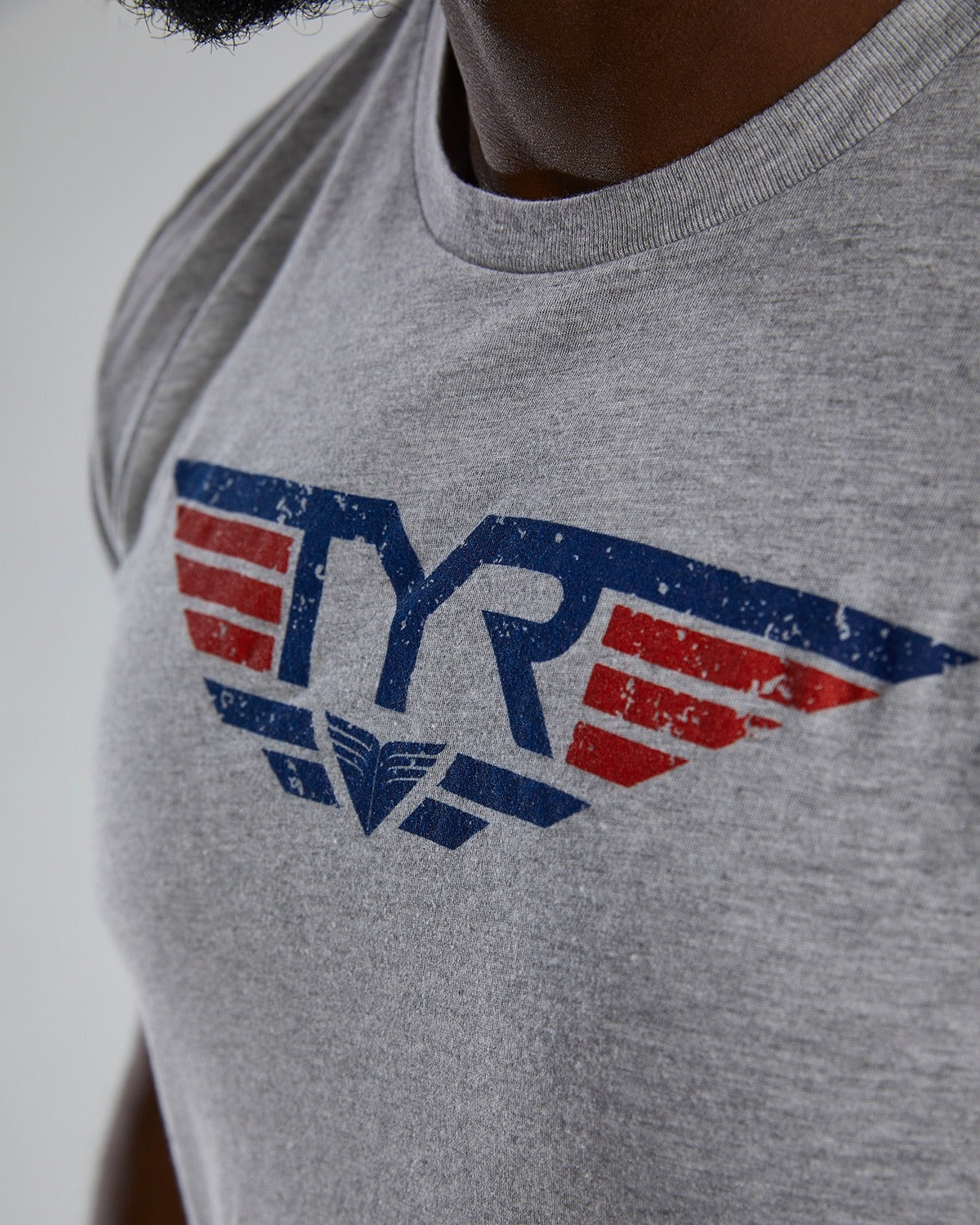 Tyr Adult Unisex Maverick Short Sleeve Tees  Short Sleeve Rash Guard  Tyr