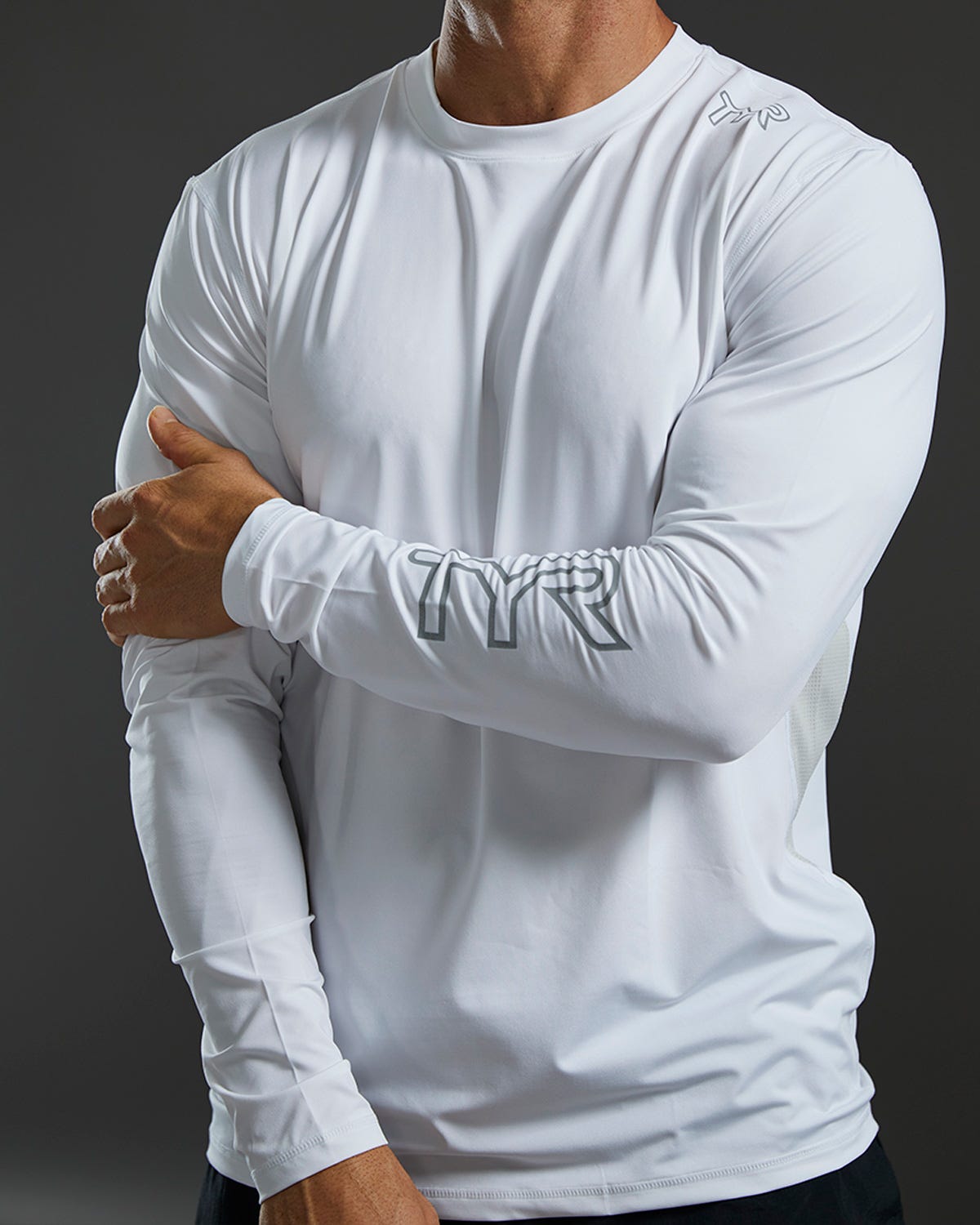 TYR SunDefense Men's Vented Long Sleeve Rash Guard – UPF Swim Shirt  Long Sleeve Rash Guard  Tyr