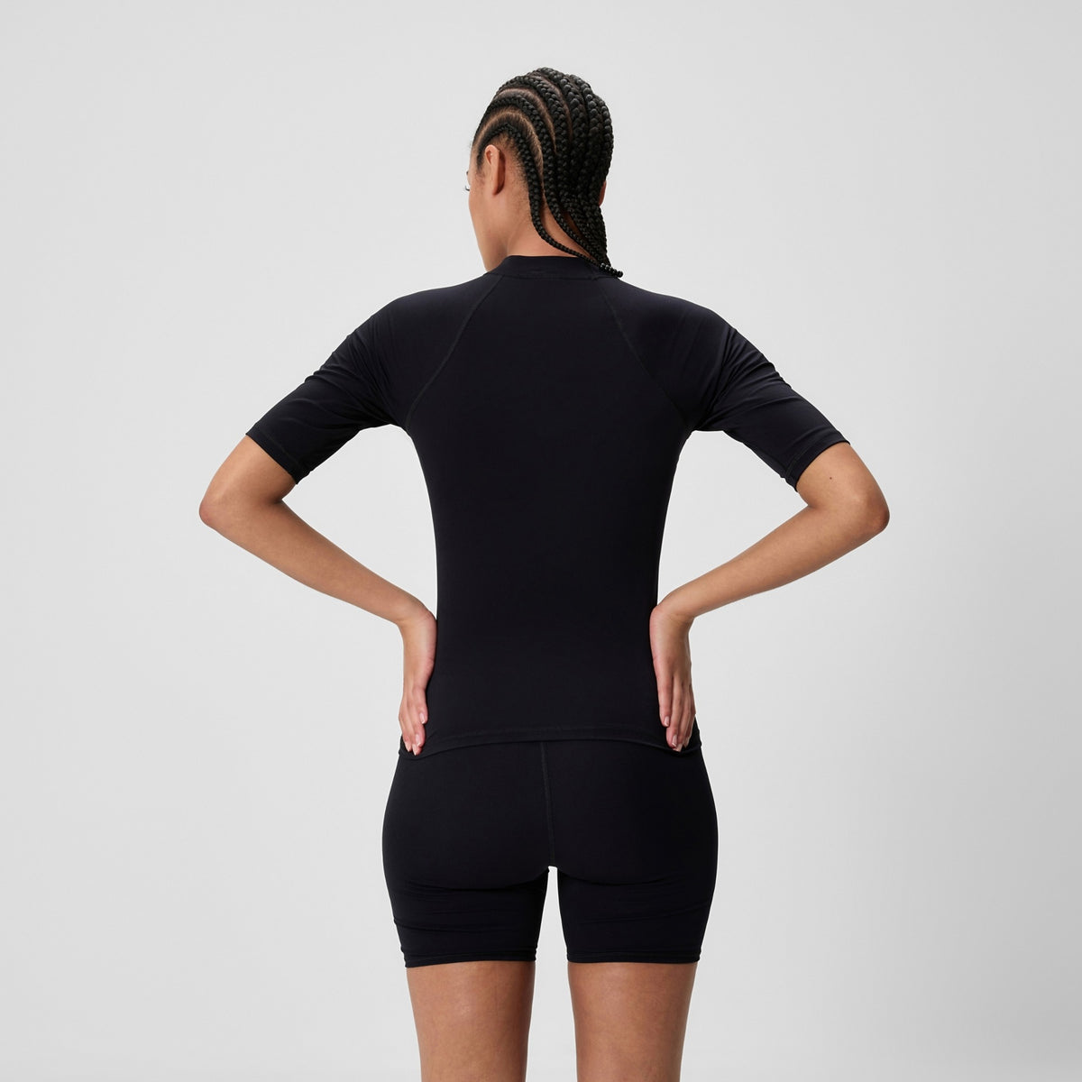 Speedo Women's Endurance+ Short Sleeve Rashguard  Short Sleeve Rash Guard  Speedo