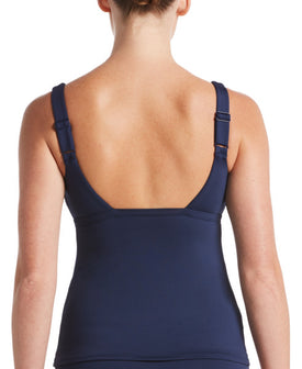 Nike Women’s Essentials Scoop Neck Tankini Top