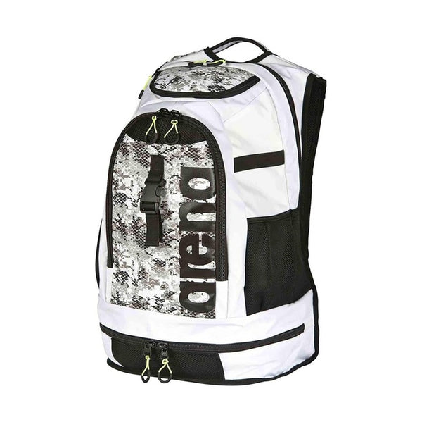 アリーナFastpack 2.1 　アウトドア : プールバッグ Arena Fastpack 2.1 Camo